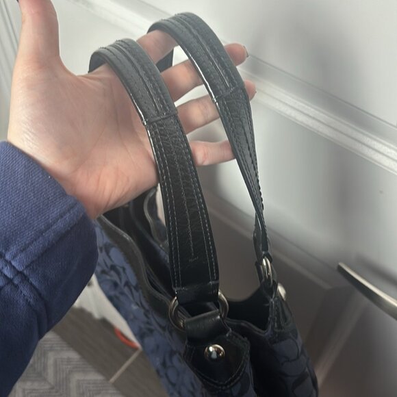 Vintage Y2K Coach Jaquard Blue Canvas and Patent leather Lynn Hobo - Picture 4 of 10